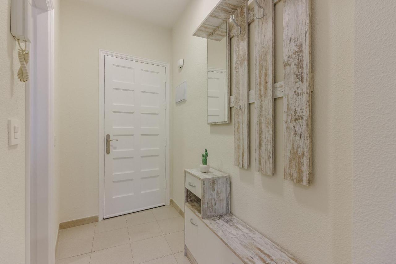 Seguro Spacious Apartment With Roomy Terrace ปัวร์โตเดซานตีอาโก ภายนอก รูปภาพ